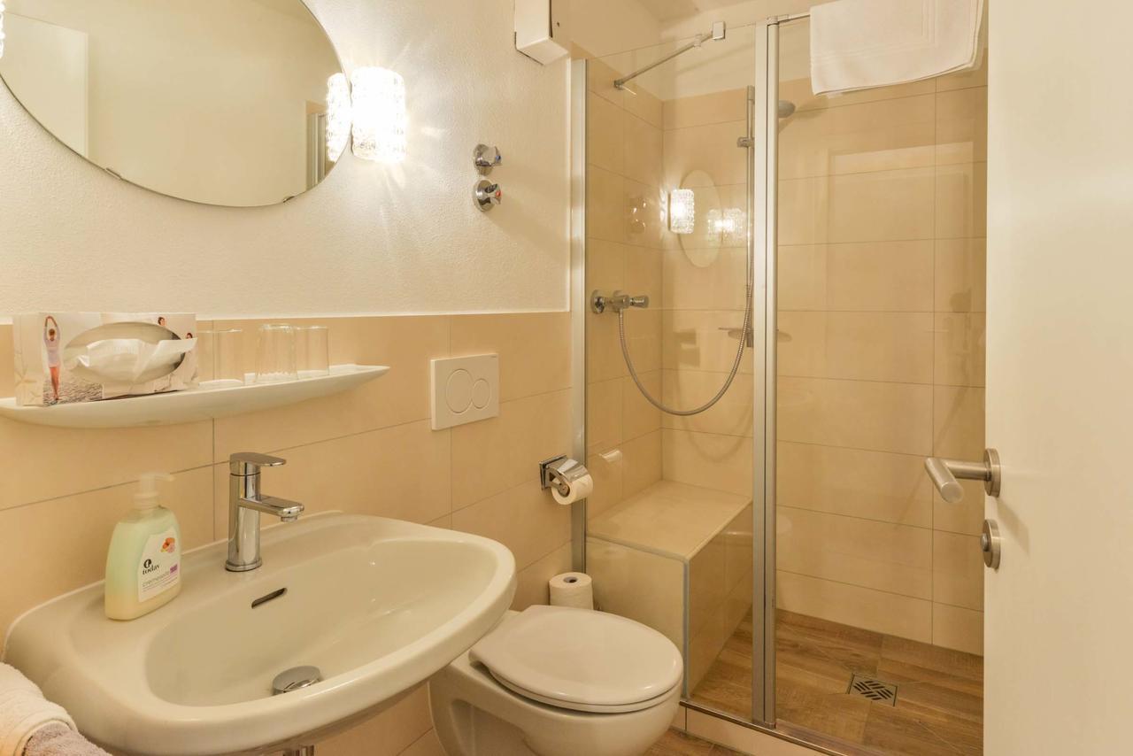 Ferienhotel Hahn Garni روهبولدنغ المظهر الخارجي الصورة