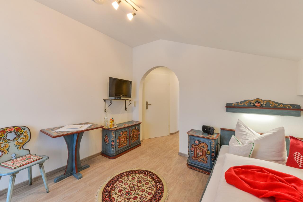 Ferienhotel Hahn Garni روهبولدنغ المظهر الخارجي الصورة