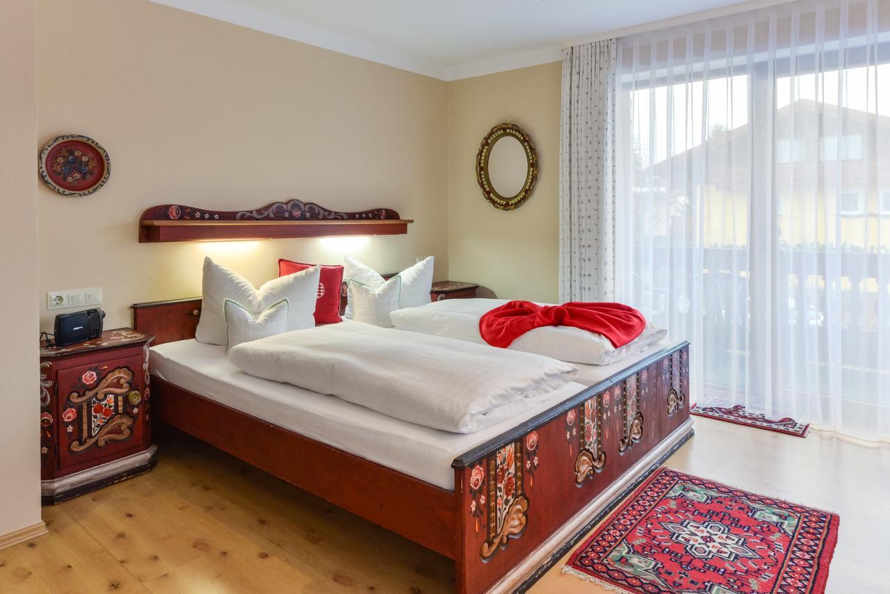 Ferienhotel Hahn Garni روهبولدنغ المظهر الخارجي الصورة