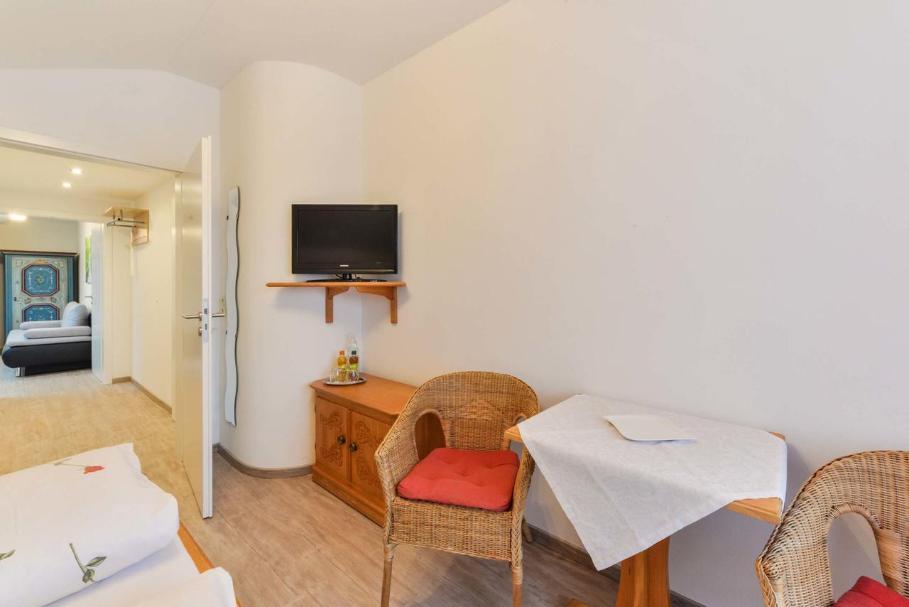 Ferienhotel Hahn Garni روهبولدنغ المظهر الخارجي الصورة